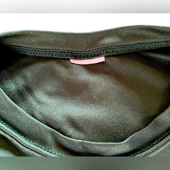 Opna Youth Athletic Performance Moisture Wicking Rash Guard, Dark Green, Size M - Picture 2 of 4